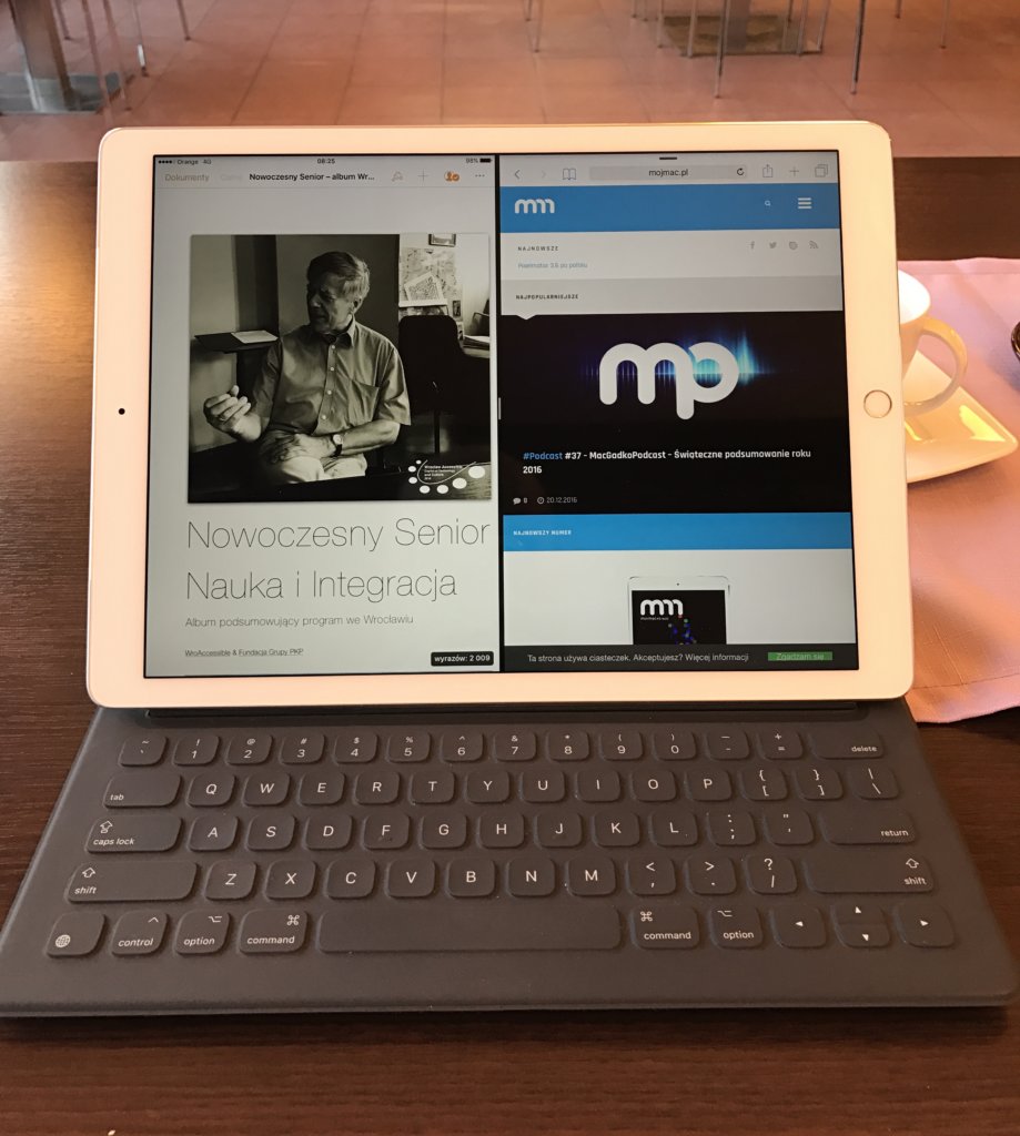 iPad Pro 12.9 cala z włączonym dzieleniem ekranu 