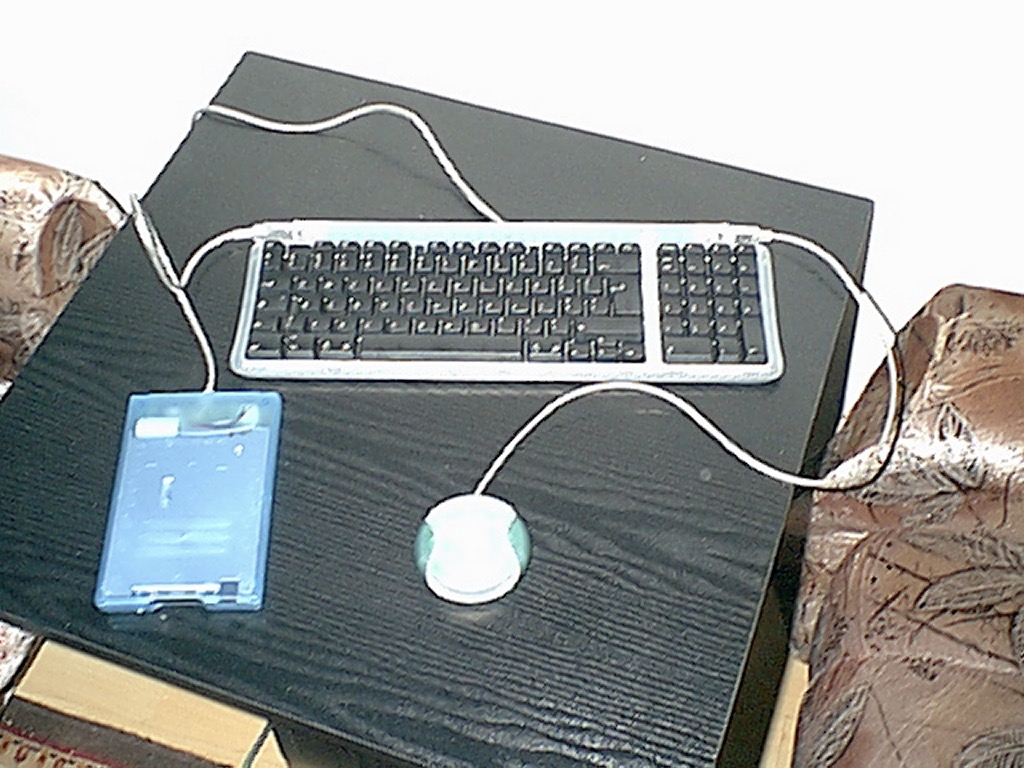 iMac 233 stacja dyskietek FDD USB klawiatura mysz hokejowa