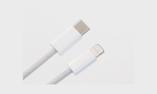 iPhone 12: Apple zabierze zasilacz, ale da lepszy kabel